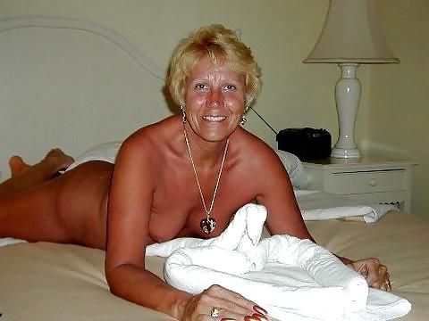 20P Mature Amateur Ladies 5