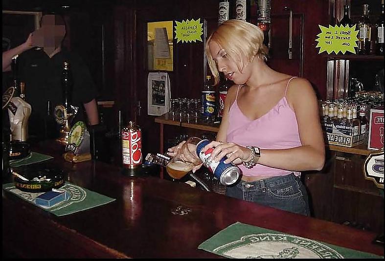 25P Amateur Bukakke MILF in Pub