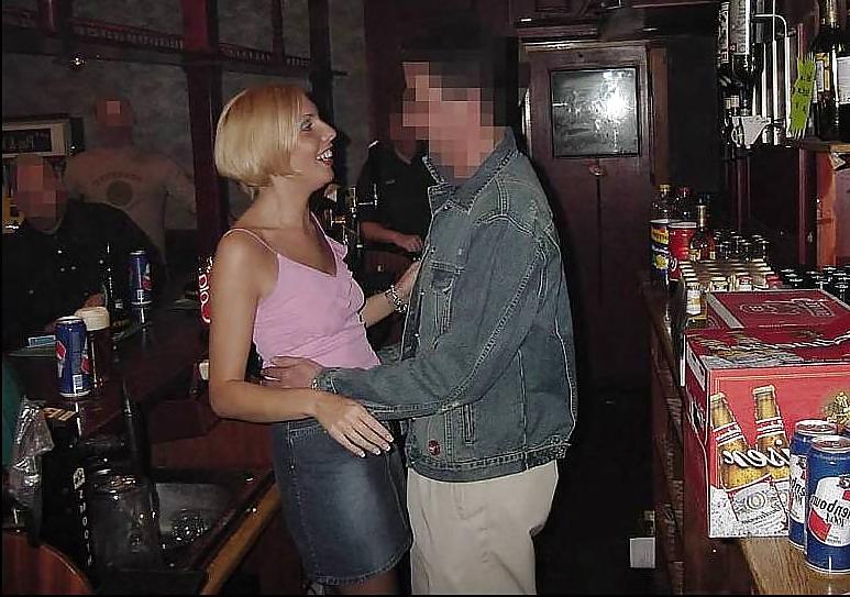 25P Amateur Bukakke MILF in Pub