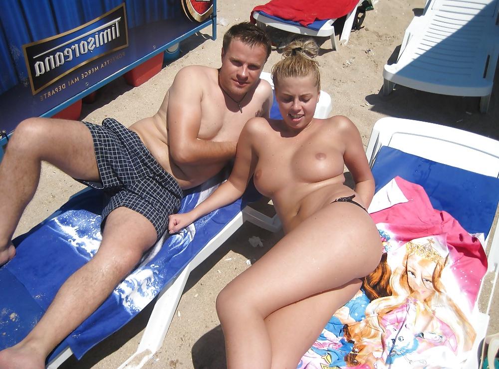 25P Sexy Busty Amateur 