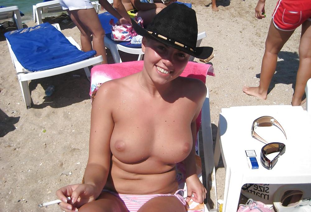 25P Sexy Busty Amateur 