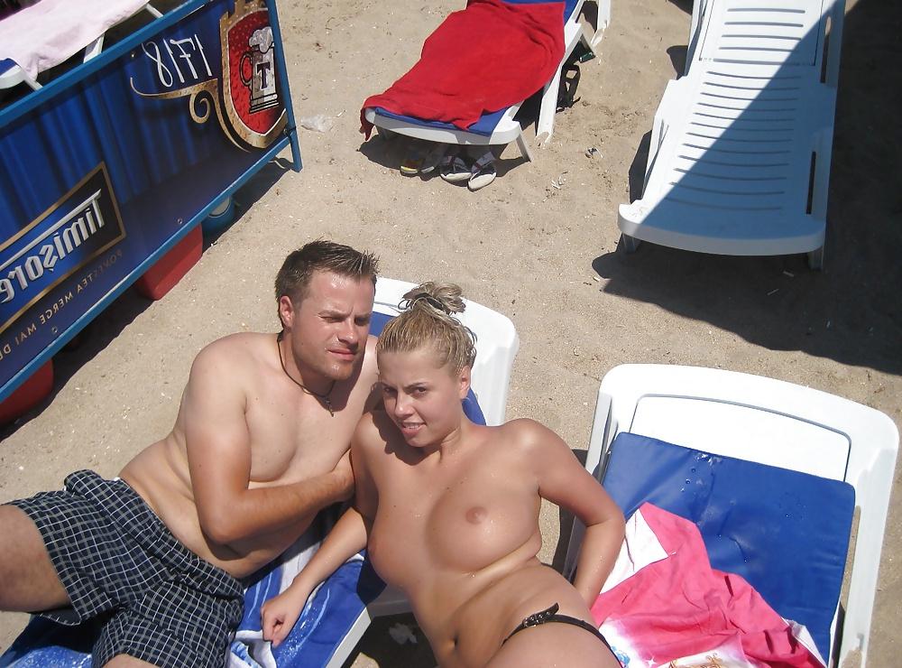 25P Sexy Busty Amateur 