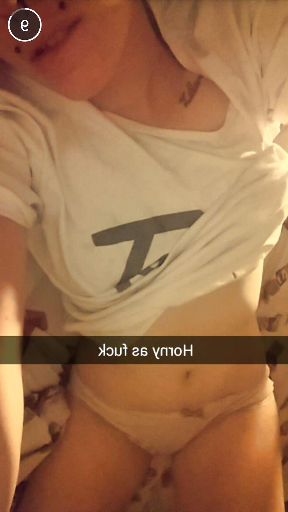 25P French Amateur Anne