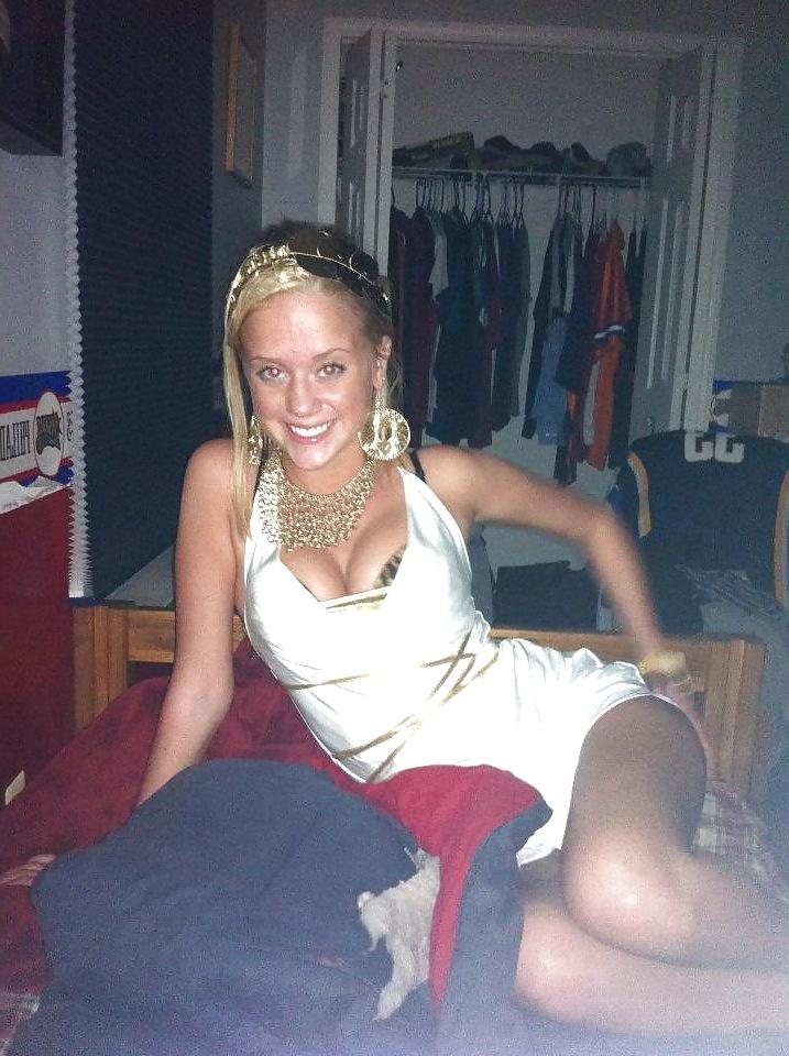 8P Amateur Teen With Big Boobs