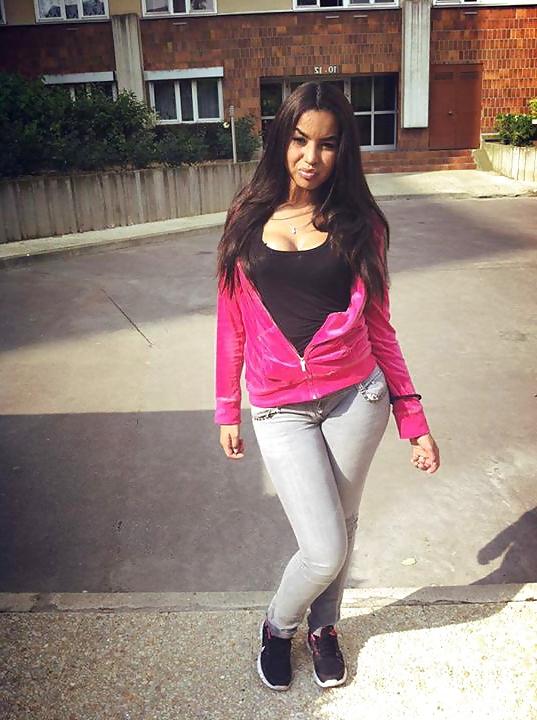 21P Salope beurette facebook amateur feet