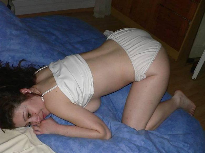 12P Pale busty amateur posing and cummed on