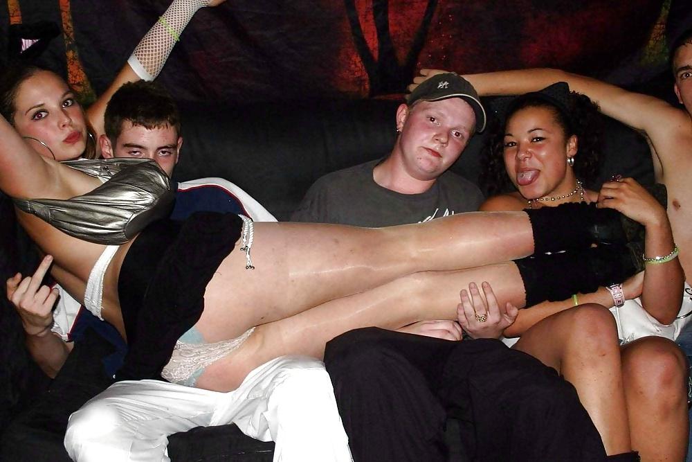 25P Amateur ladies in pantyhose-stop looking up my skirt! 5