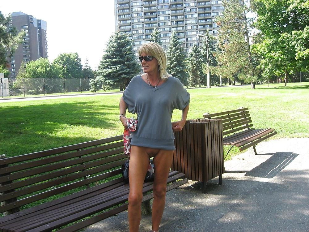 25P Only the best amateur mature ladies.53