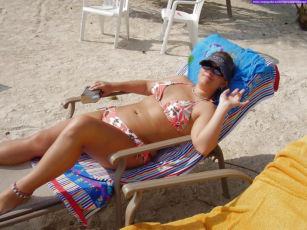 25P Hot amateur bikini wives, girlfriends and sluts
