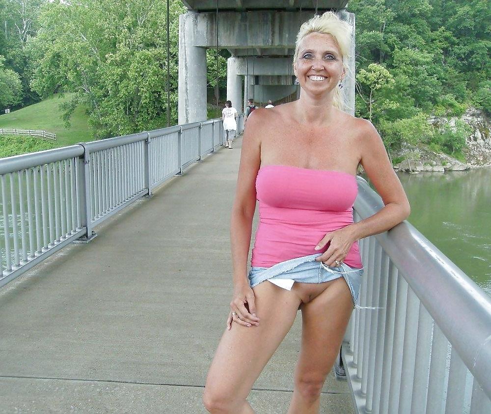 25P Only the best amateur mature ladies.65