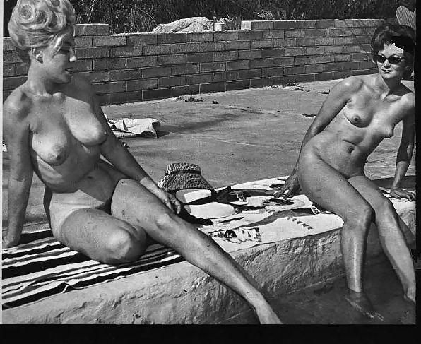 19P Amateur mature vintage ladies 2.