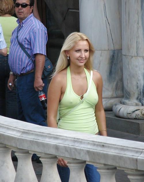 25P Braless pookies amateur
