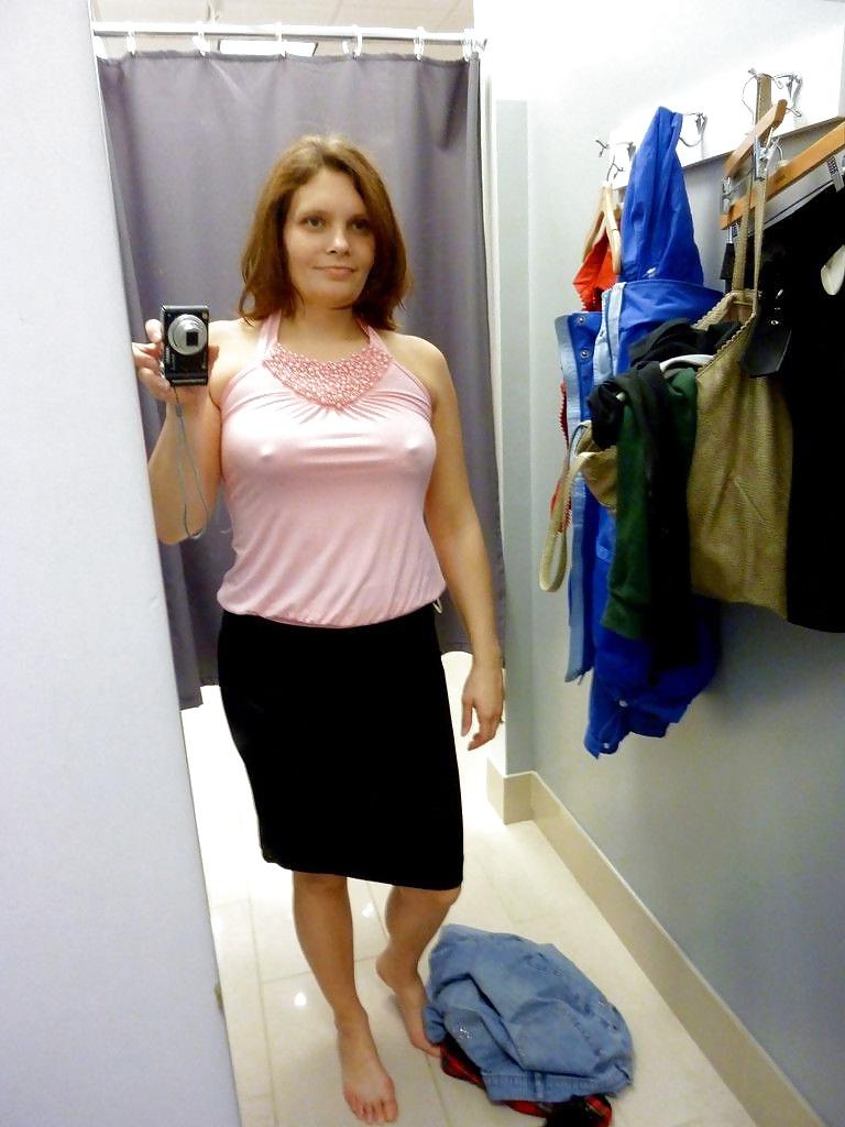 25P Braless pookies amateur
