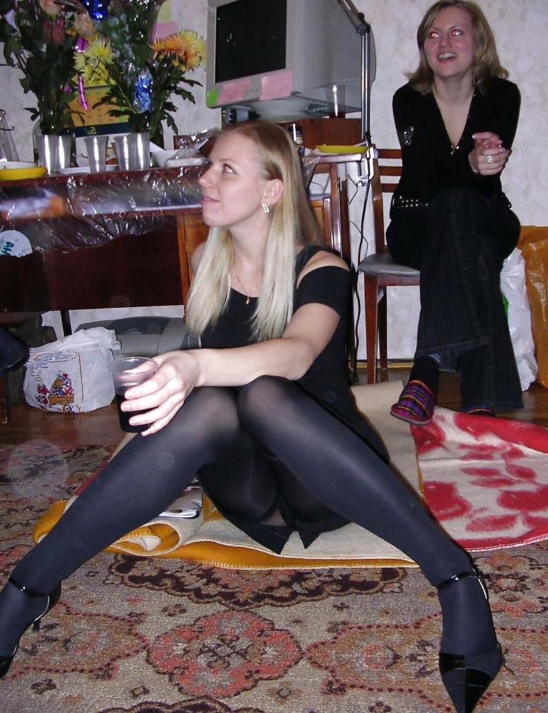 25P Amateur ladies in pantyhose-are you looking up my skirt? 4