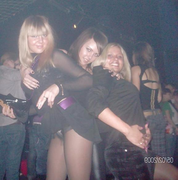 25P Amateur ladies in pantyhose-are you looking up my skirt? 4
