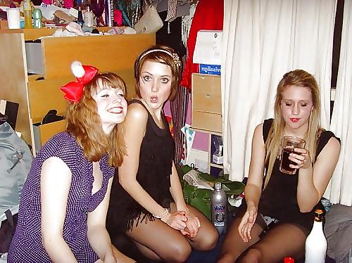 25P Amateur ladies in pantyhose-stop looking up my skirt! 3