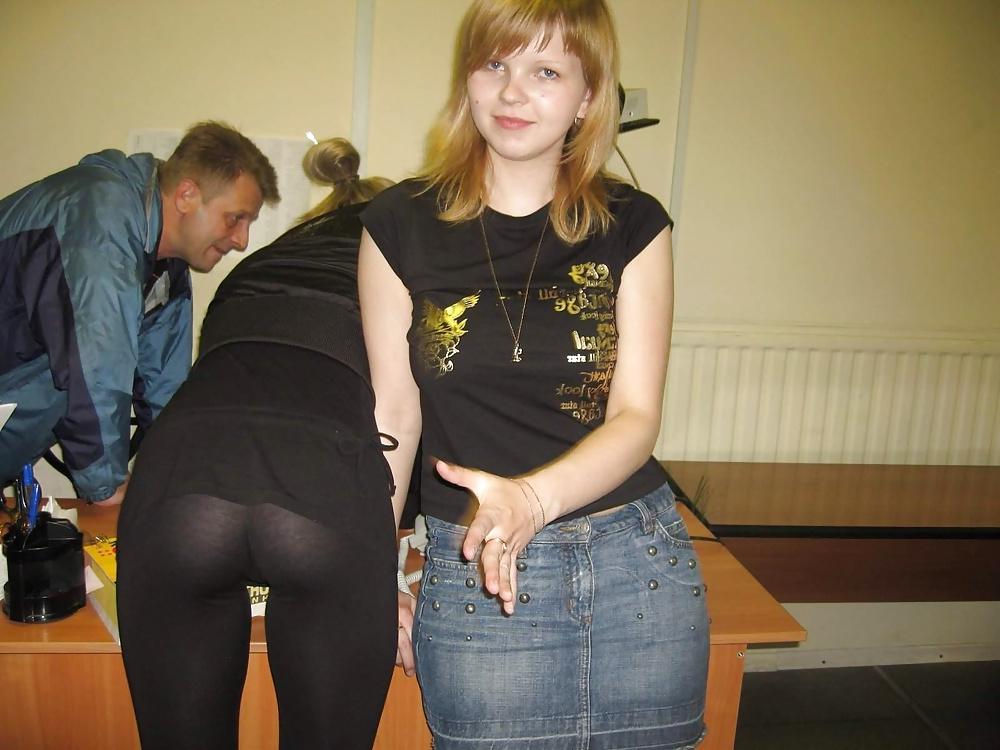25P Amateur ladies in pantyhose-stop looking up my skirt! 3