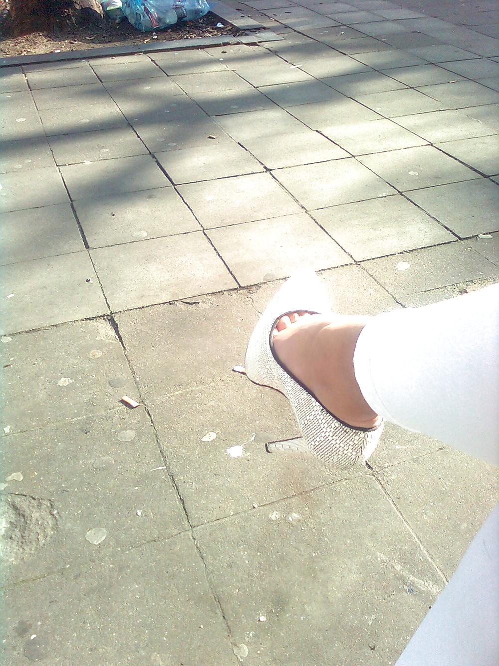 25P My sexy feet arch barefoot & designer high heels amateur