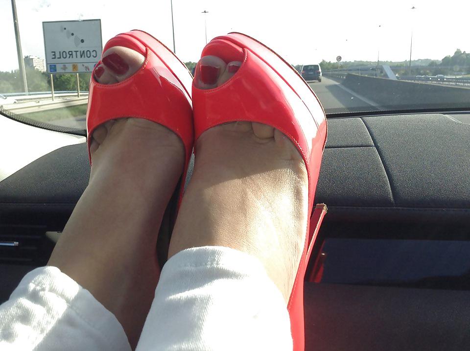25P My sexy feet arch barefoot & designer high heels amateur