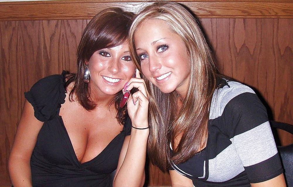 25P Busty Amateur Babes Selection