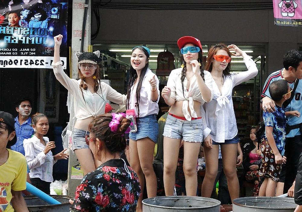 25P Amateur Self Shot Songkran Festival Thailand Funny Day