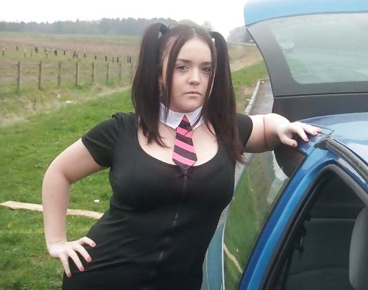 24P CUTE CHUBBY AMATEUR TEENS