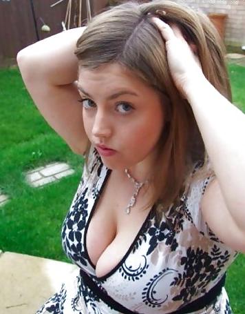 24P CUTE CHUBBY AMATEUR TEENS