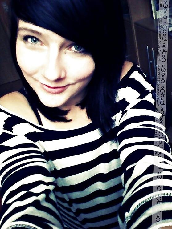 25P Cute german amateur teen badoo