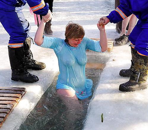 25P Russian Epiphany bathing! Amateur!