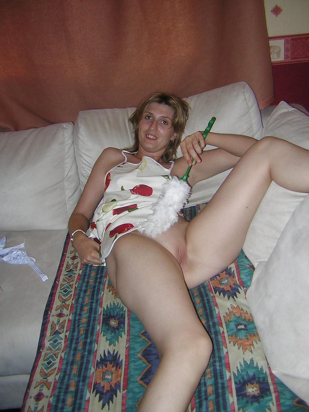 20P French maid amateur take facial