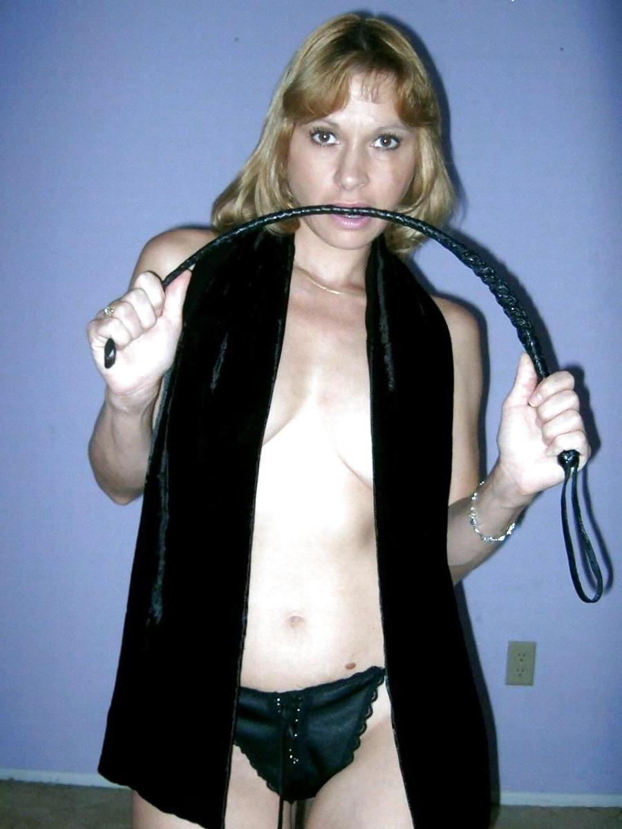 25P Mature blonde amateur