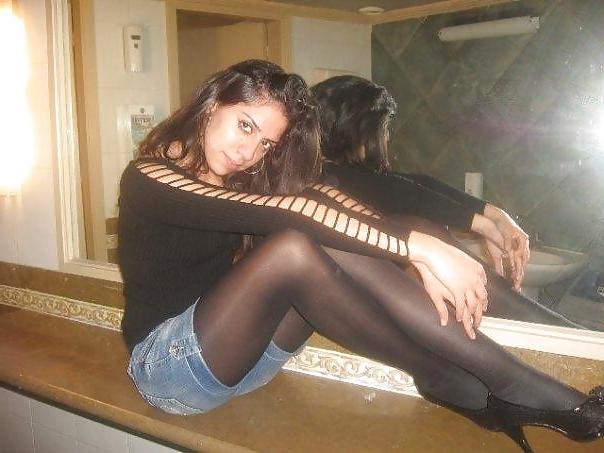 25P Some Amateur sexy babe pics