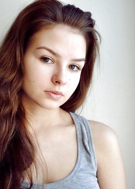25P Some Amateur sexy babe pics