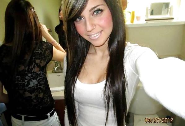 25P Some Amateur sexy babe pics