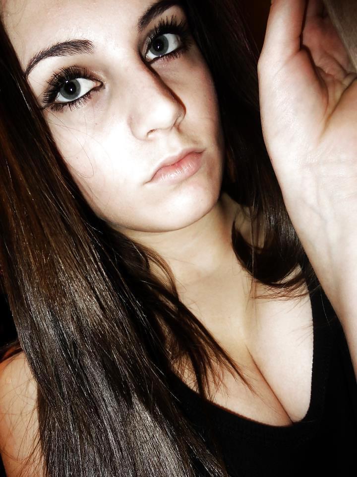25P Bulgarian amateur girls tits pt.4