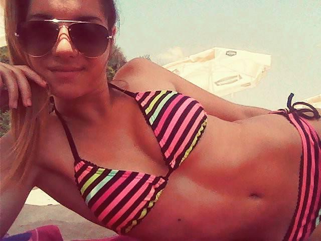 25P Bulgarian amateur girls tits pt.7