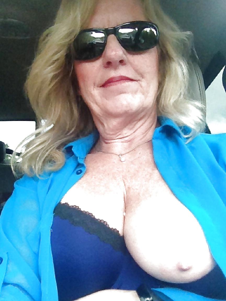 25P Amateur MILFs and Mature - vol 37!