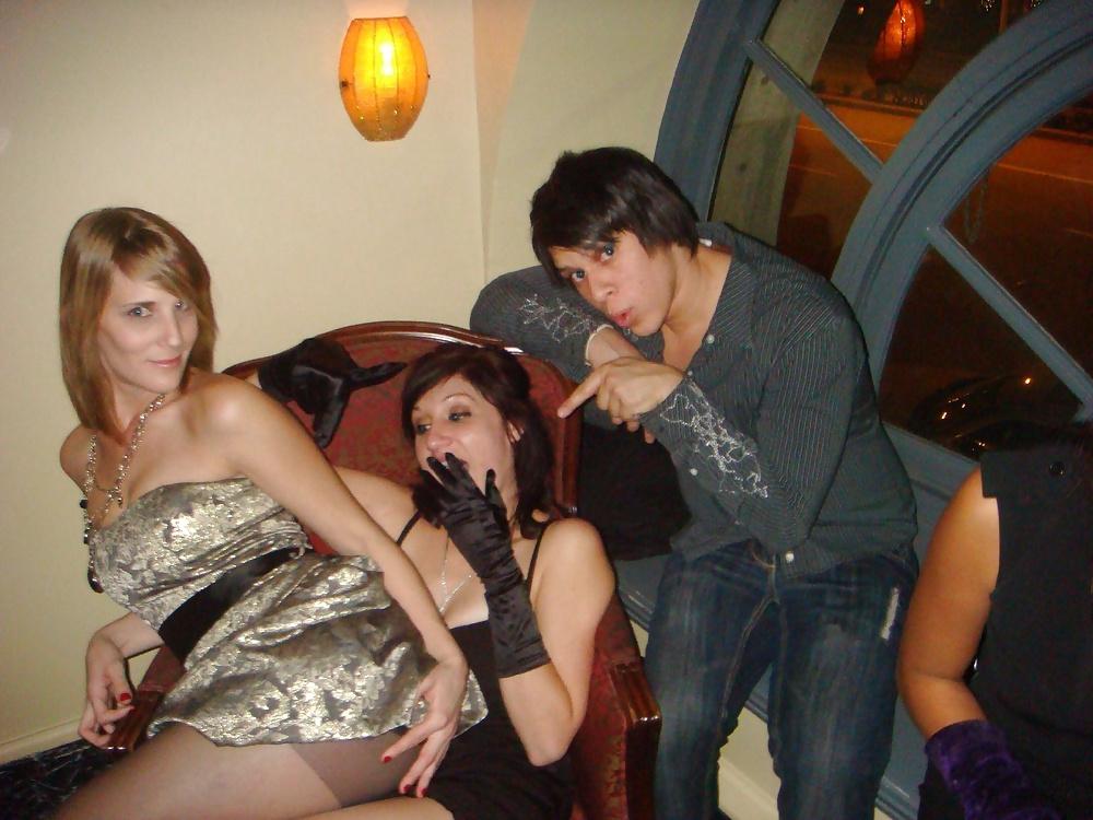 25P Amateur ladies in pantyhose-stop looking up my skirt! 6