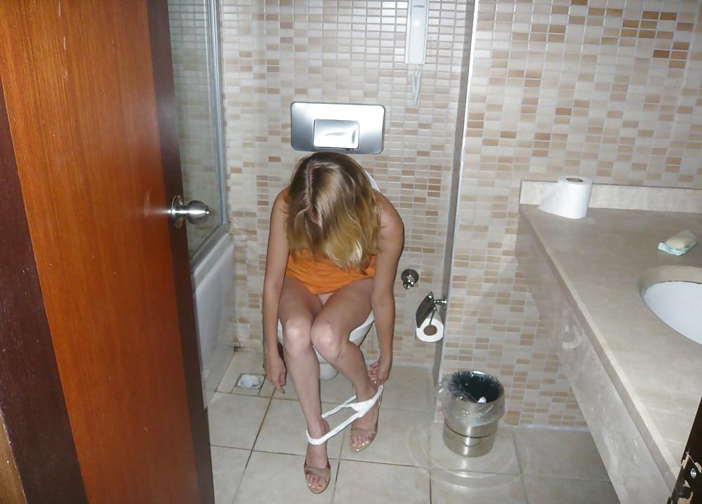 25P Amateur Private Photo 3