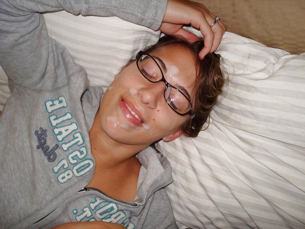 25P Amateur Glasses Milf