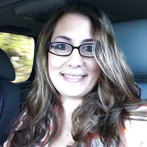 25P Amateur Glasses Milf