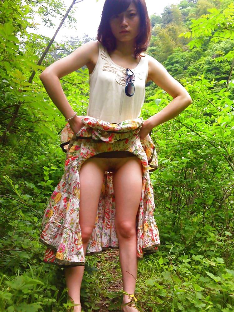25P Amateur Outdoor Asians