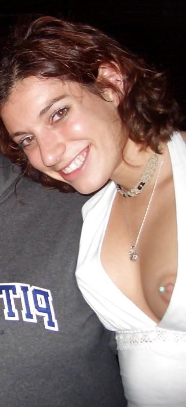 25P Amateur nip slips