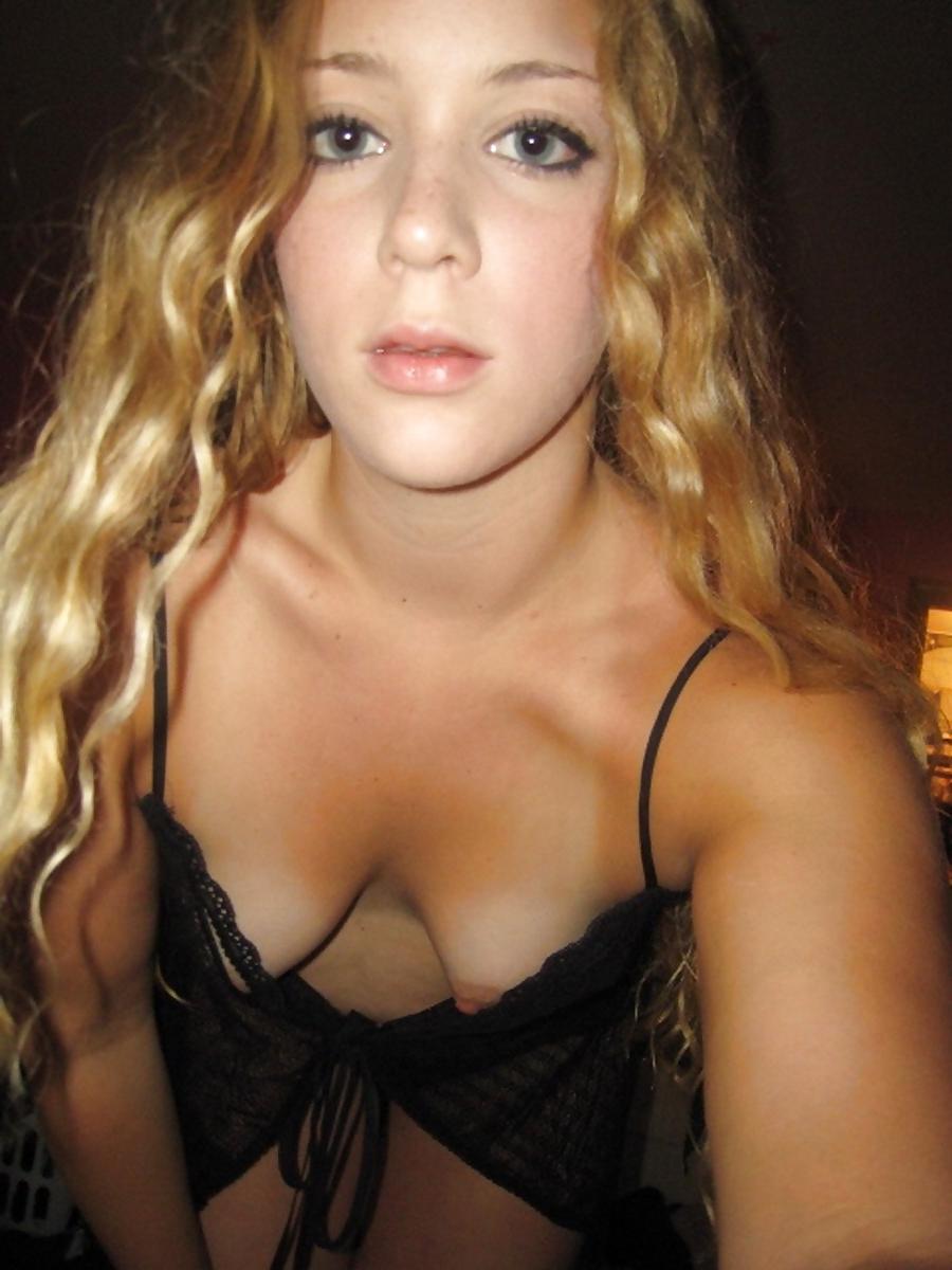 11P Amateur Blonde Teen