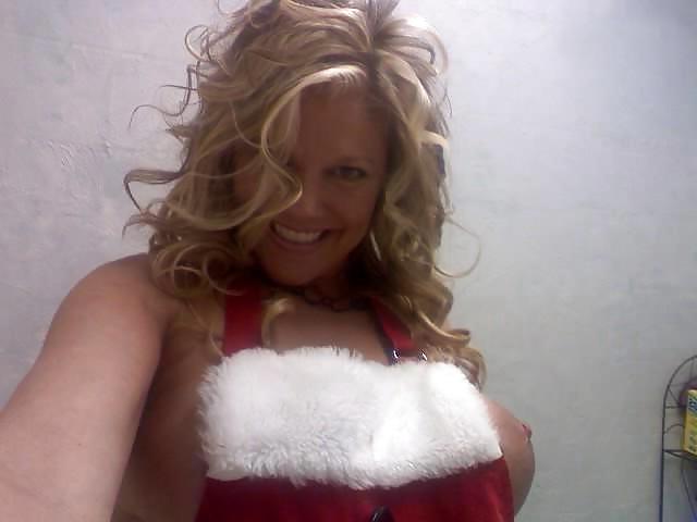 25P Selfie Amateur Babes - vol 134! ( Christmas Special! )