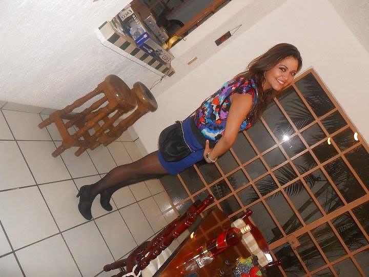 25P Teens amateur in pantyhose