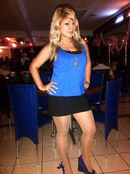 25P Amateur girls in tights and pantyhose