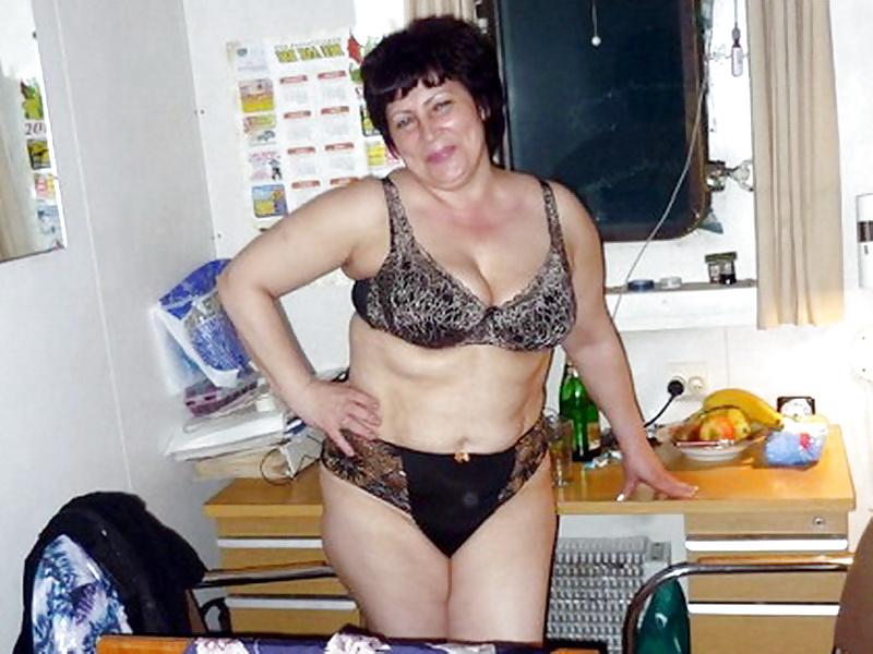 25P Nadia! Russian mature Busty! Amateur!