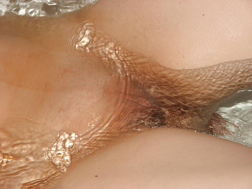 25P Pregnant amateur lactating tits nipples ass pussy preg nude