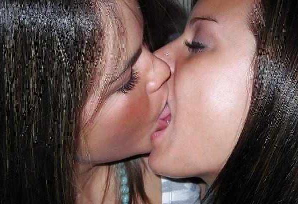 24P Amateur Lesbian Girls